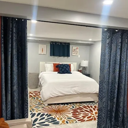 A Cozy 1 Bedroom Apartment